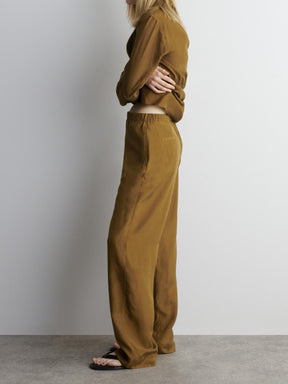Conjunto Lavinia Alfaiataria com Gola Xale